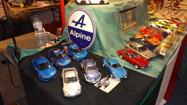 Collection d'Alpine Renault et de Lamborghini