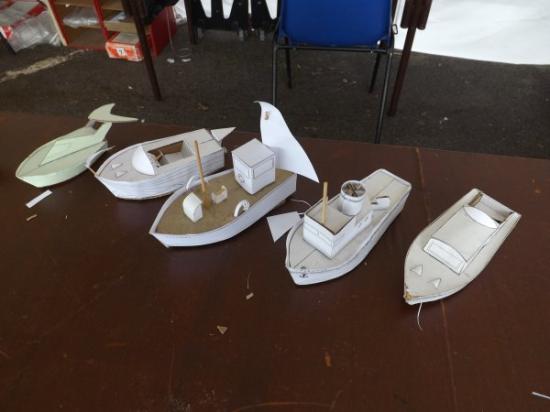 Atelier de construction en papier et carton du  MCM