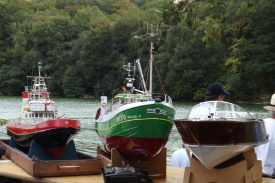 Belle brochette de maquettes