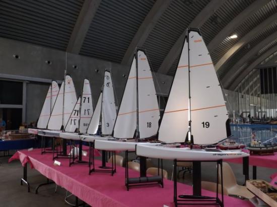 Brochette de voiliers 