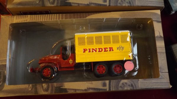 Camion du Cirque Pinder