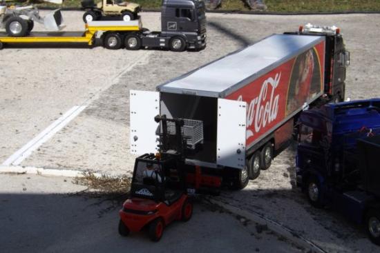 Chargement de la remorque du 