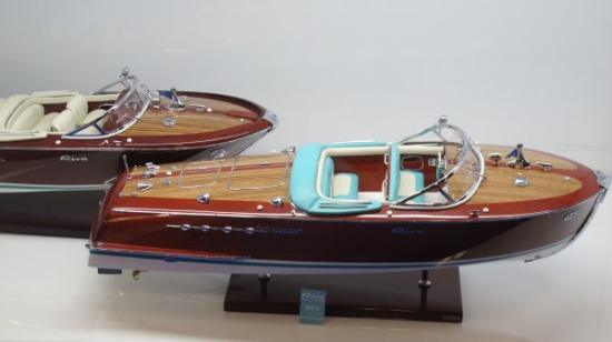 Des Riva de la Socité Kiade