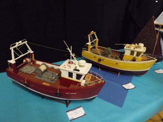 Deux chalutiers 