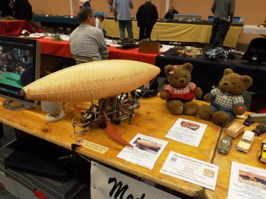 Les Tinours et Le Spirit of Meccano 652