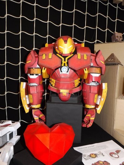 Iron Man réalisation en papier et carton