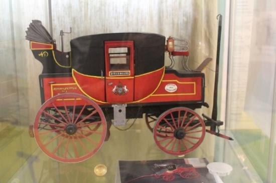 Les voitures postales 14