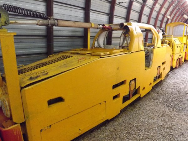 Locotracteur de mine