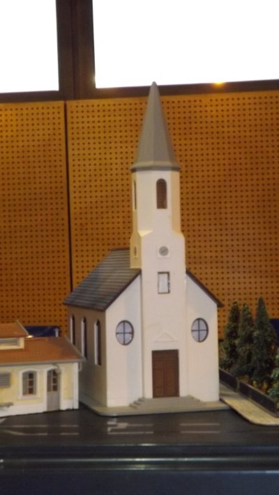 Maquette d'une église échelle HO