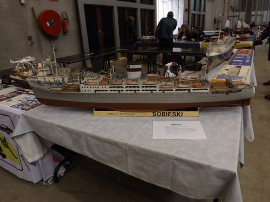 Maurice nous présentait Le 