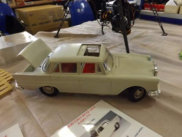 Mercédes Benz  220 S Gama 375 jouet mécanique de 1960