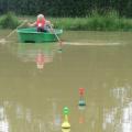 Mise en place des bouées pour le parcours de navigation