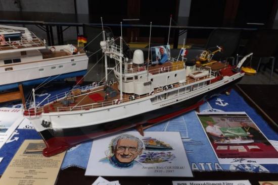 Navire océanographique du Commandant Cousteau la 