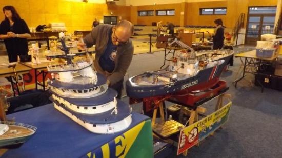 Préparatifs sur l'abeille Liberté