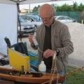 Préparation d'une maquette à vapeur avant navigation
