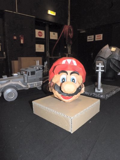 Super Mario réalisation en papier et carton
