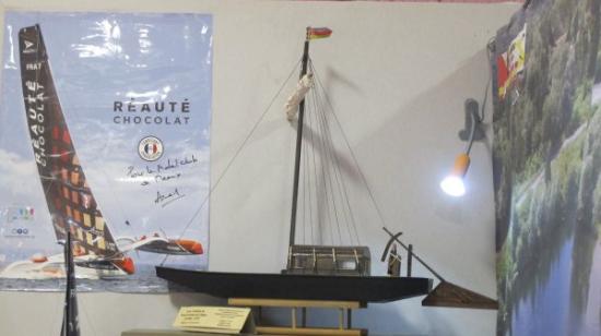 Une Toue cabanée de St Etienne de Chigny