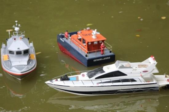 Vedette d'intervention rapide le Pacific et le Springer SNSM